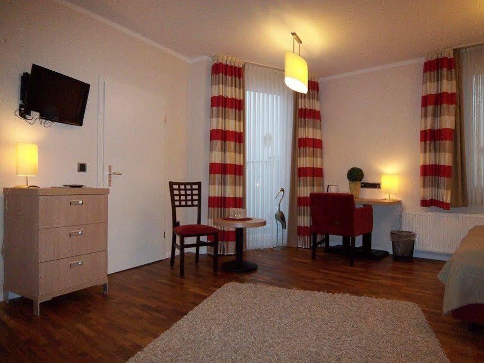Hotel Sprenz Oldenburg Ngoại thất bức ảnh