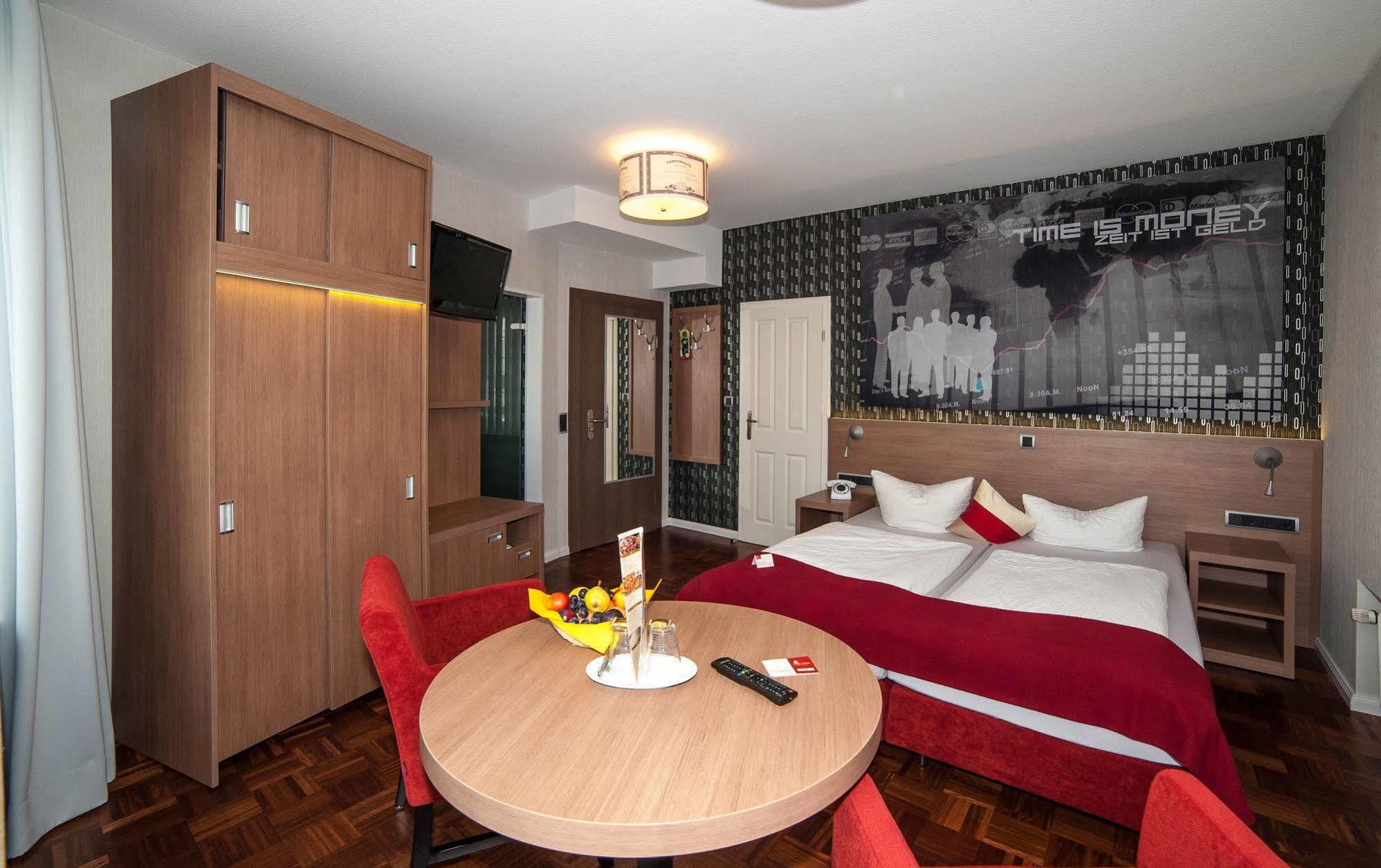 Hotel Sprenz Oldenburg Ngoại thất bức ảnh